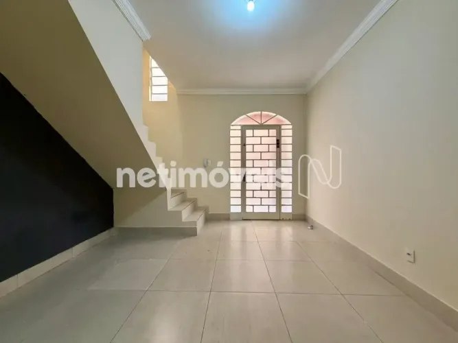 Casa germinada no bairro Ouro Preto