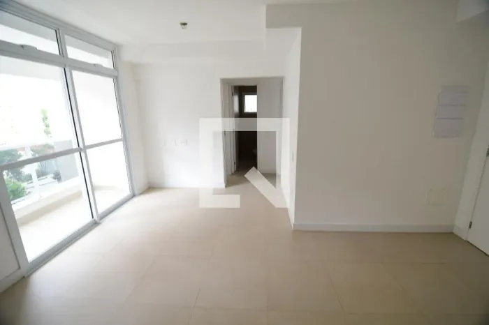 APARTAMENTO RESIDENTIAL em Campinas - São Paulo, Cambuí
