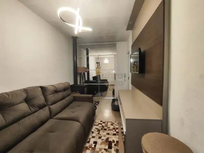 Casa à venda em condomínio!