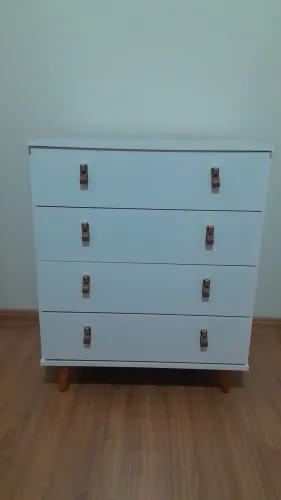 Cômoda branca novinha