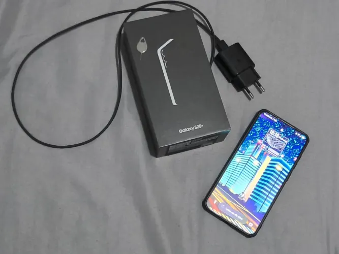 Vendo Galaxy S25+ de 512GB