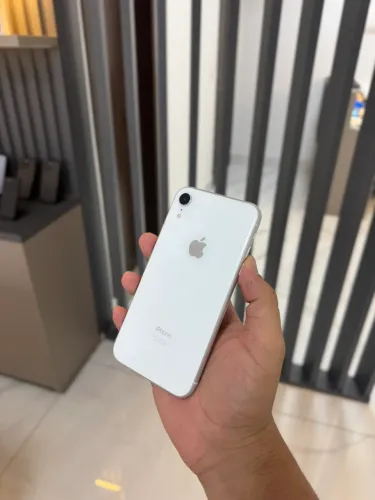 iPhone XR 64 gigas sem Face ID