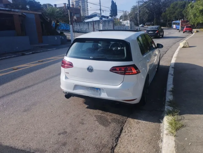 Volkswagen Golf GTI 2.0 TSI 220cv Aut. 2015