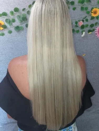 * Luzes + Botox Matizador + tratamento escova e prancha R$ 270