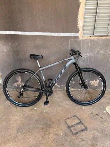 BICICLETA GTI ARO 29 ? REVISADA E DOCUMENTADA!