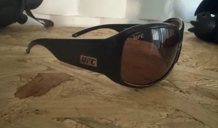 Óculos UFC