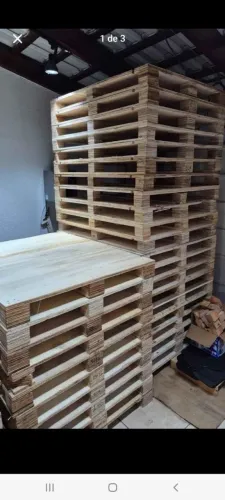 Paletes de compensado super resistentes, medidas 1.30mt por 1.10mt, 30.00 reais, entrego.