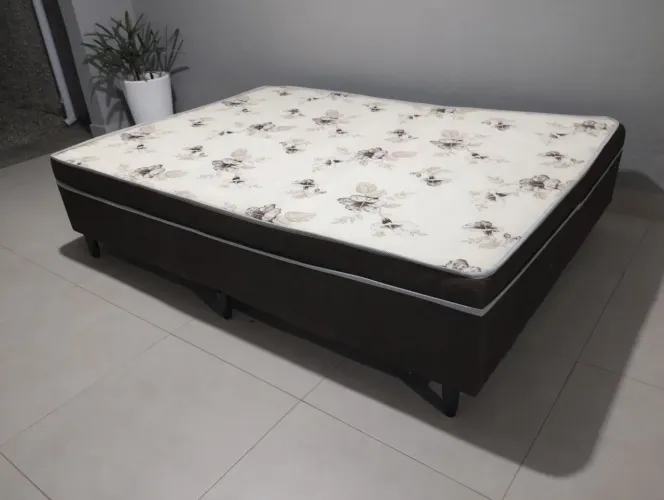 Cama box casal conjugada semi nova entrego ler anúncio