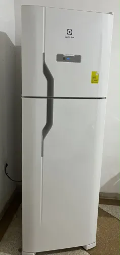 Geladeira Electrolux Cycle Defrost 280L