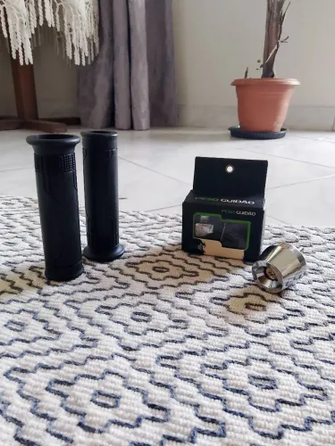 Manopla de moto e peso de guidão