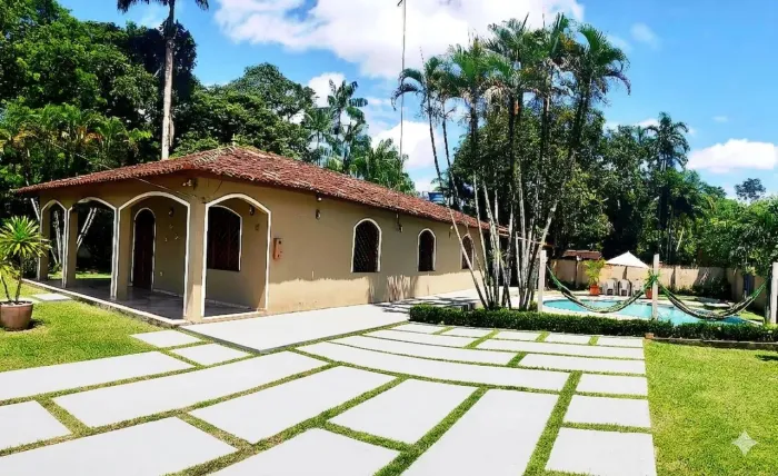 CASA DE PRAIA EM MOSQUEIRO