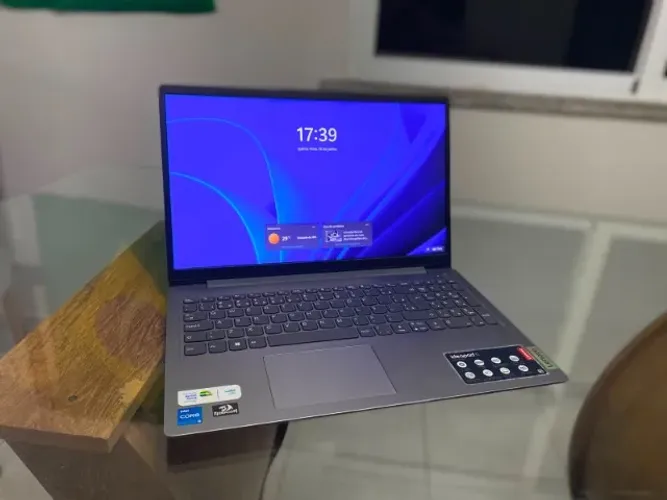 Notebook Lenovo Ideapad com I5 de 11º GERAÇÃO