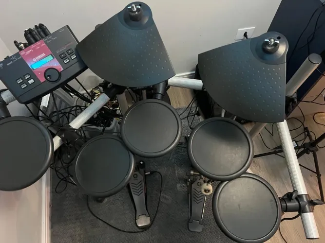 Bateria Eletrônica Yamaha DTXPLORER