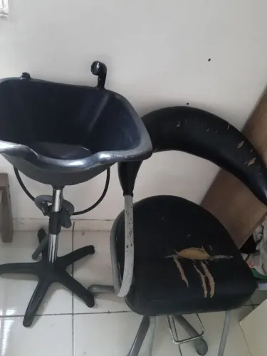 Lavatório e cadeira de barbearia 
