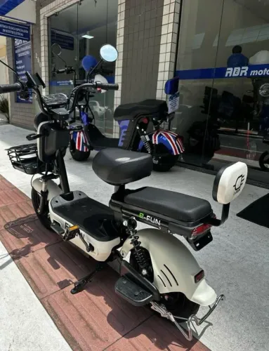 Moto elétrica