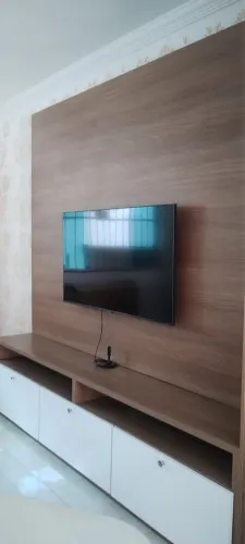 Painel + rack com gavetões