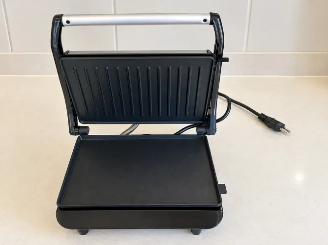 ? Sanduicheira/Grill Britânia Press BGR27I - 2 em 1
