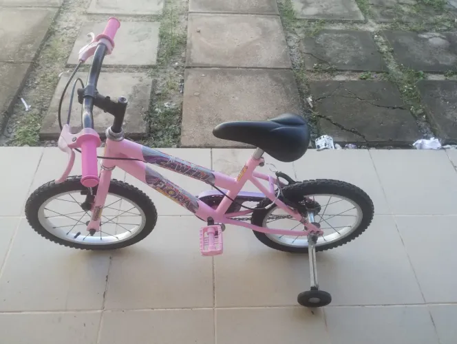 Bicicleta Infantil aro 16 com rodinhas