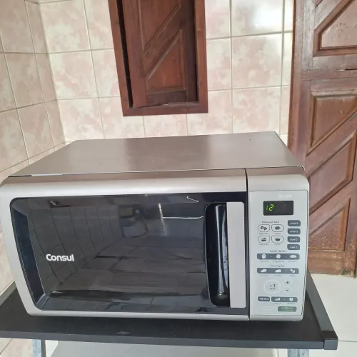 Microondas Cônsul 20 Litros na cor Cinza 