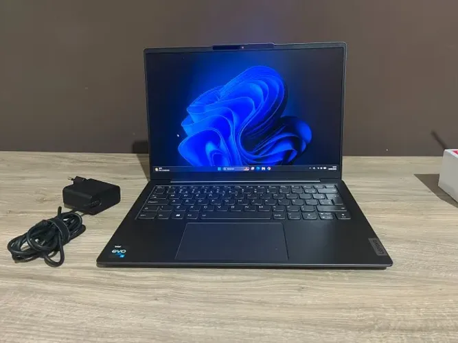 LENOVO YOGA SLIM 6 14IAP8 - ULTRAFINO
