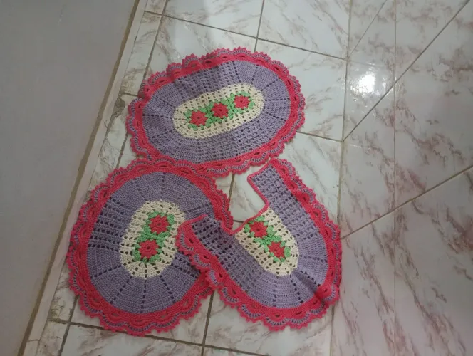 Kit tapete de banheiro em crochê 