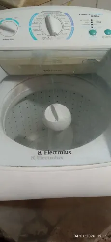 Máquina de lavar roupa Eletrolux 9 k