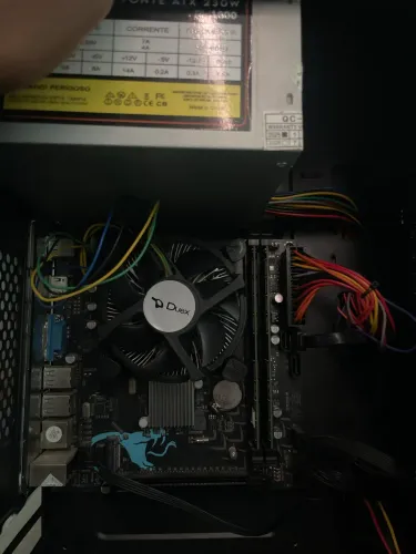 Pc 16 gb I5 3470 placa mãe h61 culer duex sem placa de vídeo,fonte n está funcionando 