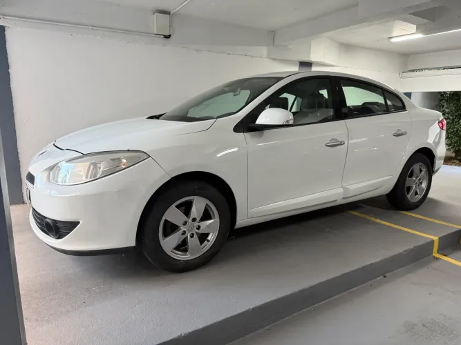Renault Fluence Sed. Dynamique 2.0 16V Flex Aut. 2014