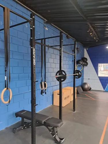Rack de crossfit da Gears modulo novo, cor Preta, tempo de uso só 6 meses.
