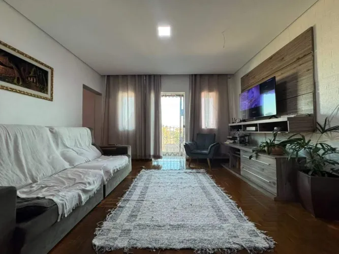 Casa à venda - Lindéia, 9 quartos - Belo Horizonte