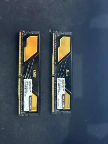 Kit 16gb Memoria Ram 2x8Gb Elite Dourada