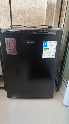Frigobar Midea 67 Litros Preta