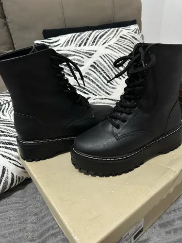 BOTA SCHUTZ/ COTURNO AREZZO