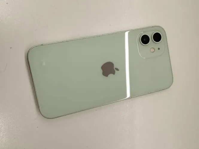 IPHONE 12