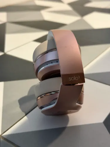 Beats by Dre Solo 3 Wireless Rose Gold