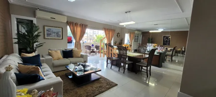 Apartamento em Nazaré com 4 suítes - Edifício Palm Springs.