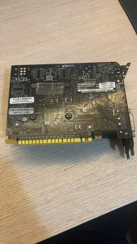 Placa de video GTX 750 Ti