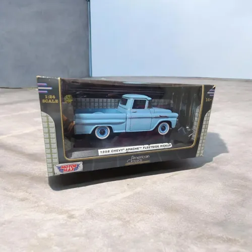 Miniatura 1/24 Chevy Apache 1958