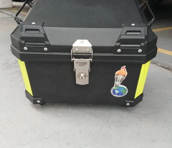 Bau de moto com suporte de 45 litros moto Honda