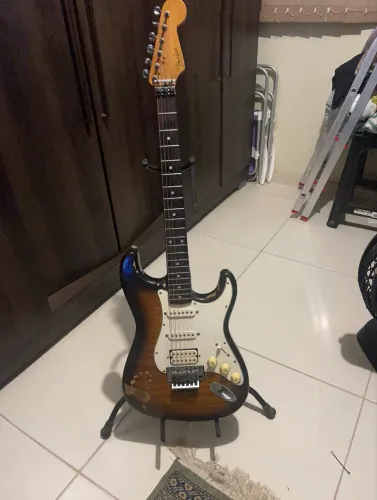 FENDER HSS MADE IN JAPAN
