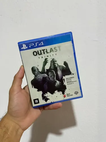 Outlast Trinity - Jogo de PS4 / PS5