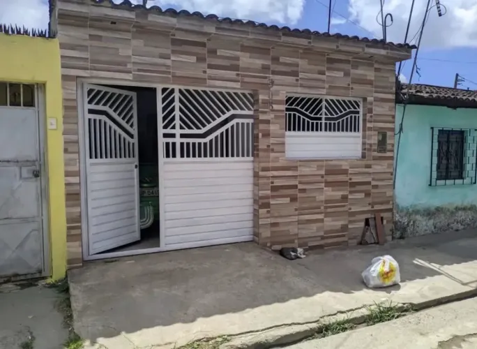 - Casa na Vila Embratel