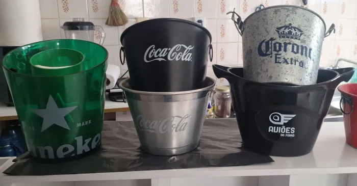Baldes para Gelo