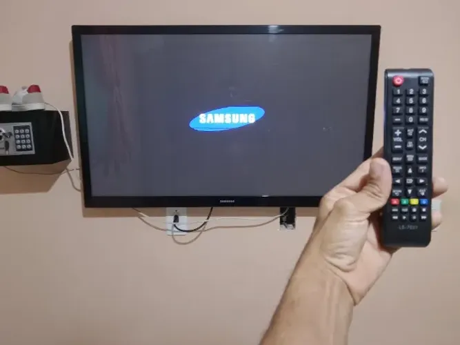 TV SAMSUNG 43 POLEGADAS