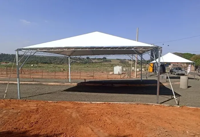 Tenda 10x10 Piramidal Calhado