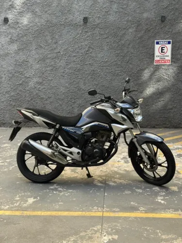 CG TITAN 2023 - Revisa nada concessionária