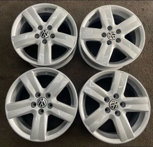 Rodas aro 15 5 por 100 furação , pra vender logo ZERAS.