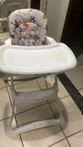 CADEIRA DE ALIMENTAÇÃO INFANTIL