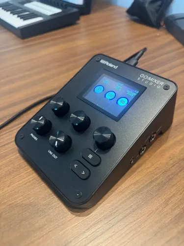 INTERFACER E MIXER DE ÁUDIO ROLAND GO MIXER STUDIO