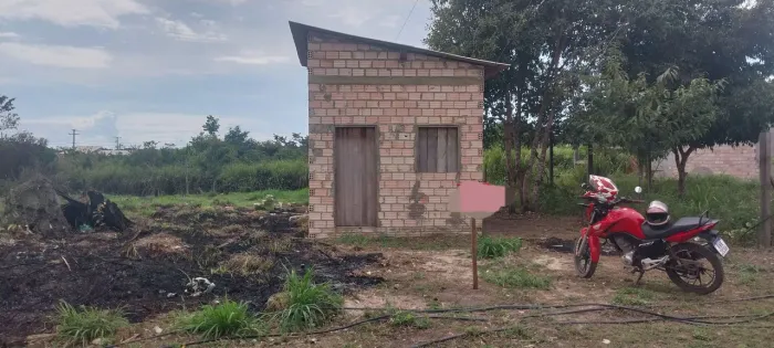 Vende-se esta casa